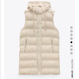 Off white/Beige long sleeveless puff vest
